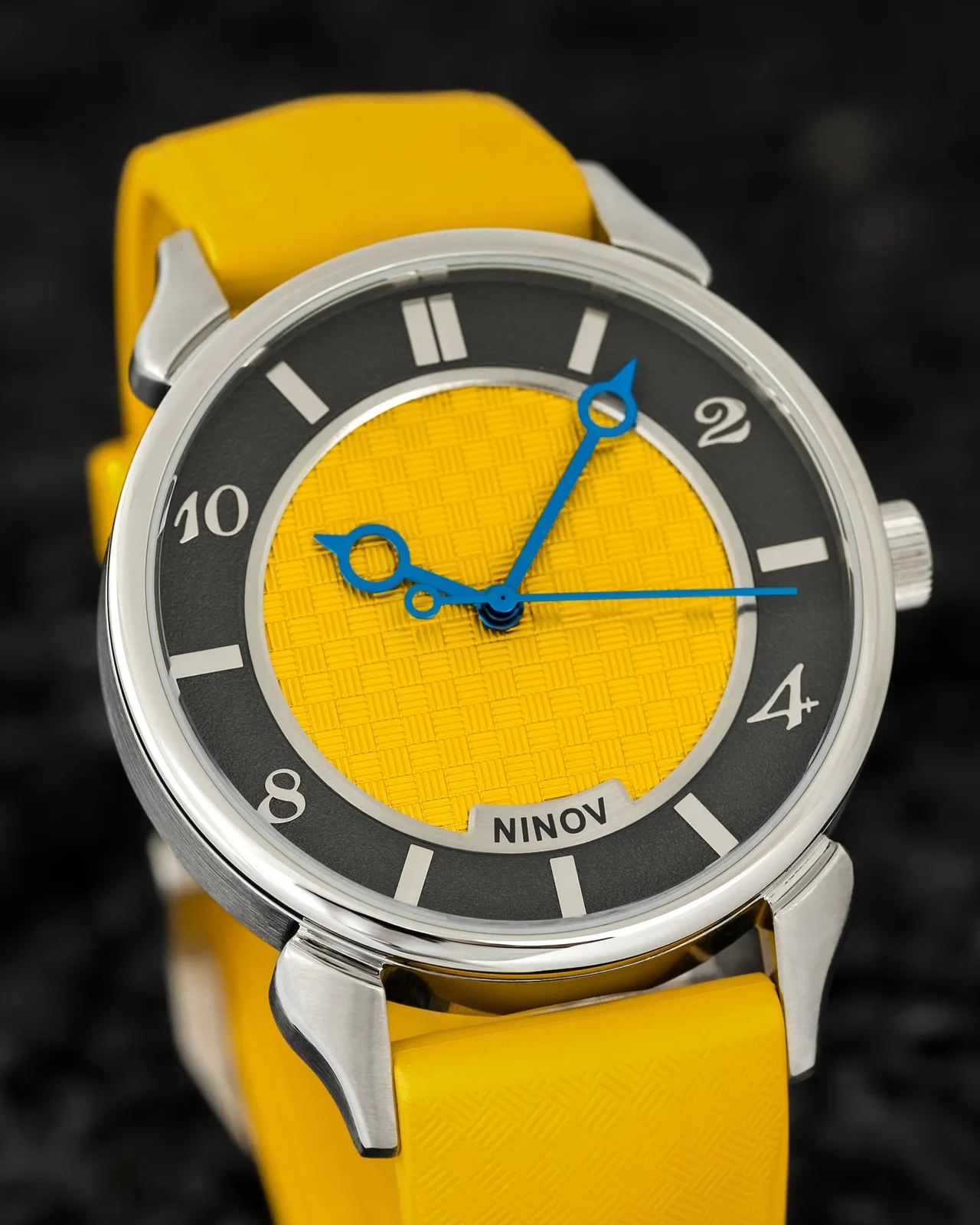 Ninov NV02 Yellow