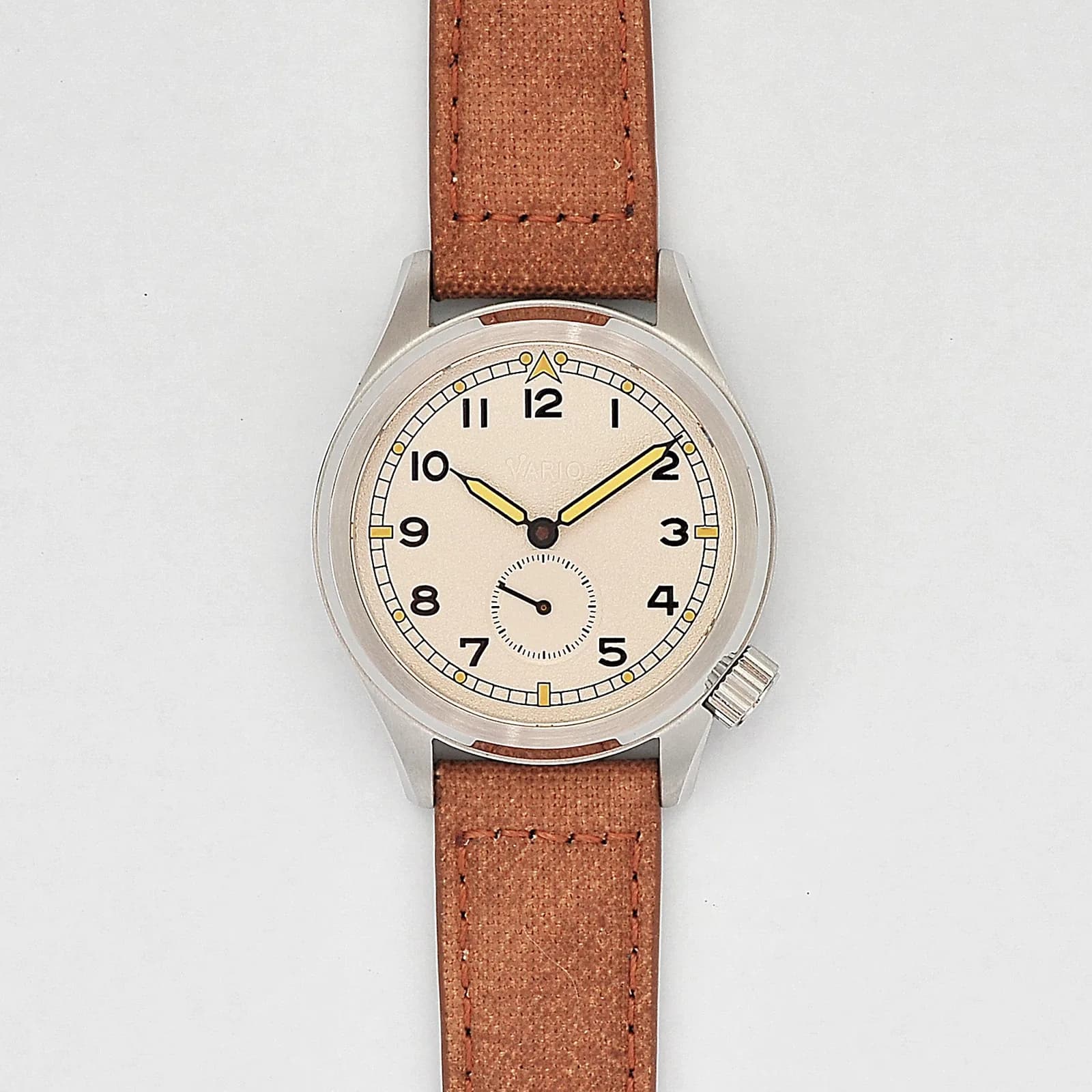 Vario 1945 D12 Sand Beige Field Watch