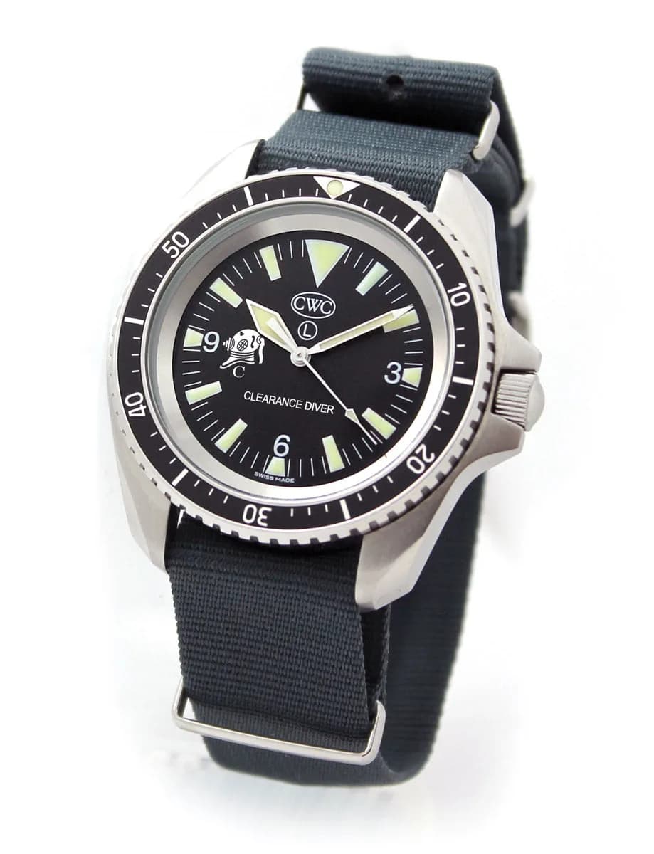 Rancd Quartz Divers Watch With Personalised Case Back