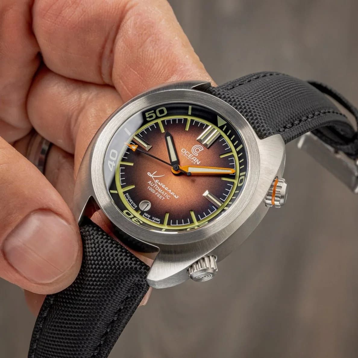 Ocean Crawler Great Lakes Diver V2 - Brown - Like New Samples