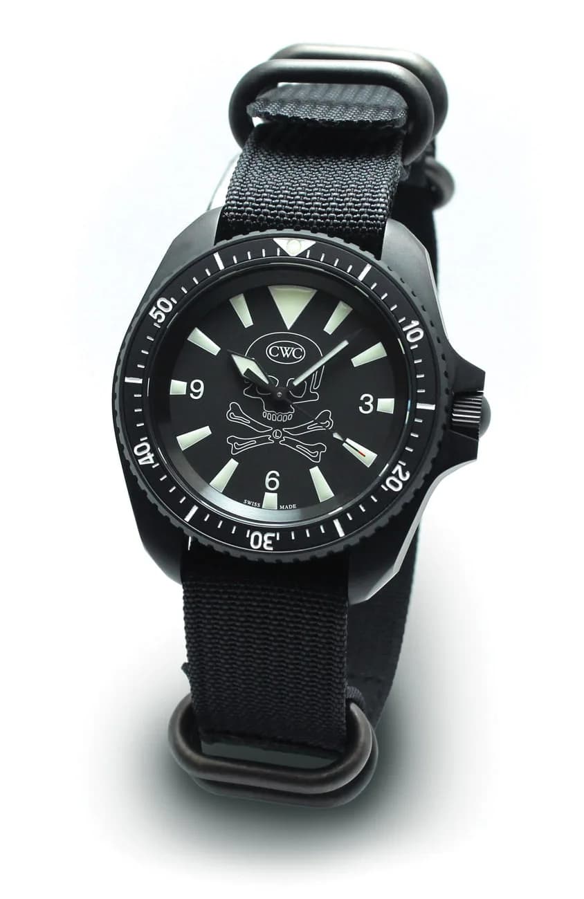 CWC E9 Quartz Diver Watch (E9 QS120)
