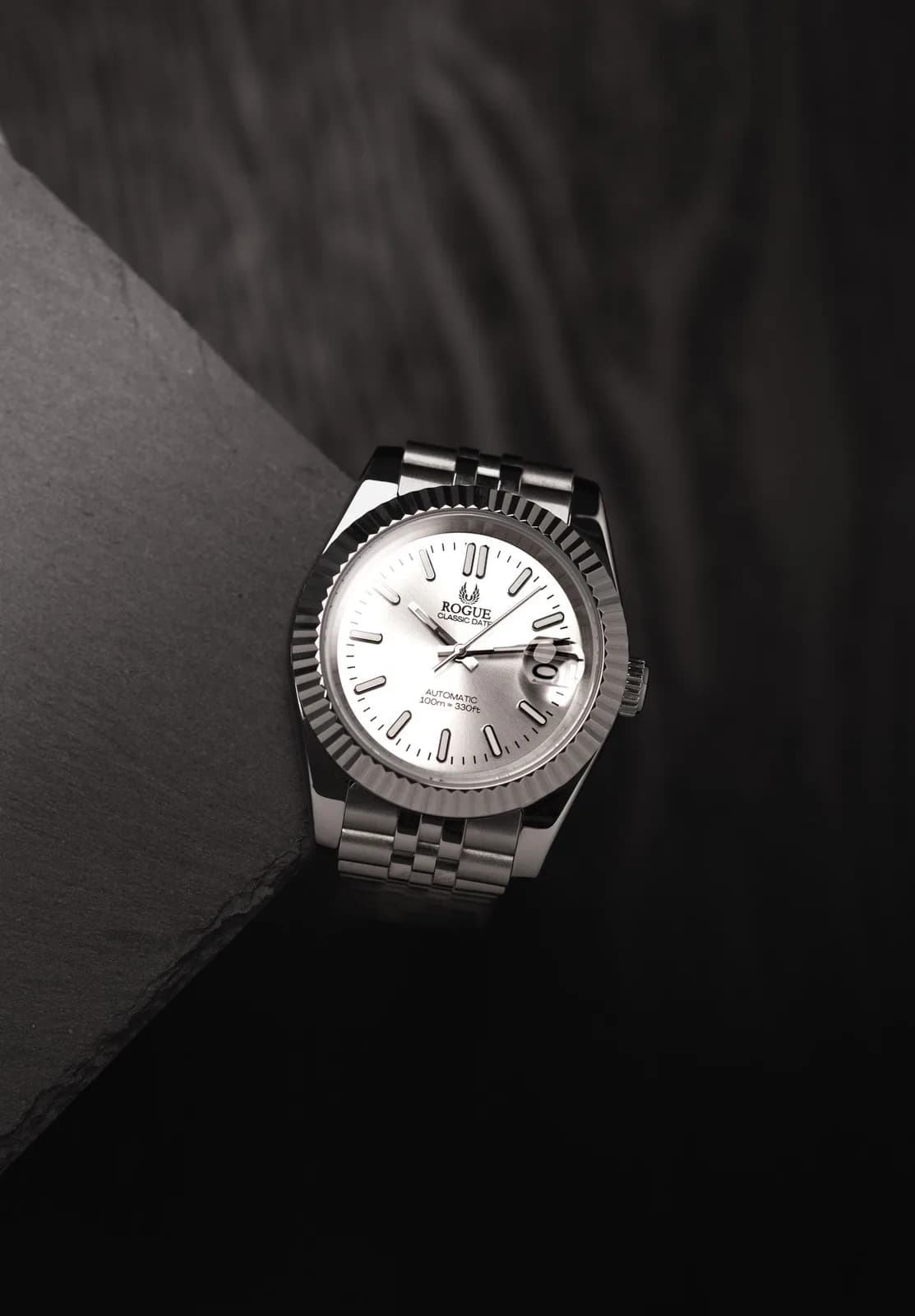 PEARL WHITE CLASSIC DATE