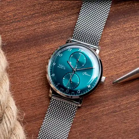 EONIQ Workshop Custom Mechanical-Quartz Hybrid Watch | 36mm | Eoniq VA-103F