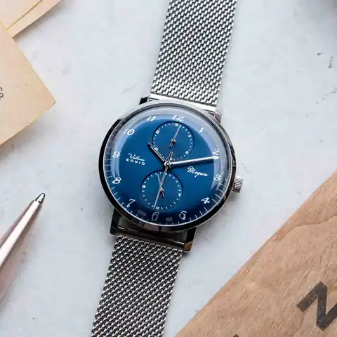 EONIQ Workshop Custom Mechanical-Quartz Hybrid Watch | 36mm | Eoniq VA-102F