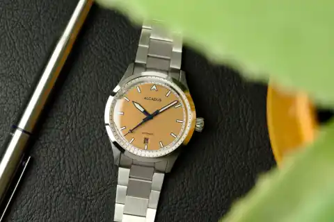 Alcadus Watches Opus v2 – Salmon