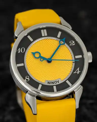 Ninov Watch Co Ninov NV01 Yellow