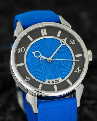 Ninov Watch Co Ninov NV01 Blue