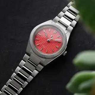 Flyway Coral photographed off the wrist.